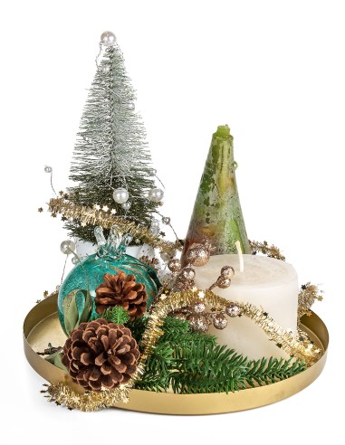 Χρυσός δίσκος με κεριά, δεντράκι και χριστουγεννιάτικη διακόσμηση
